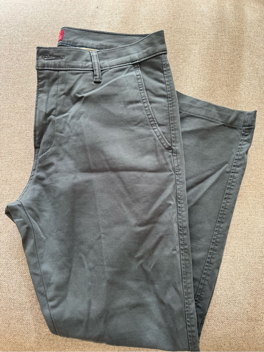 Levi's Men's Charcoal Gray Chino Pants
